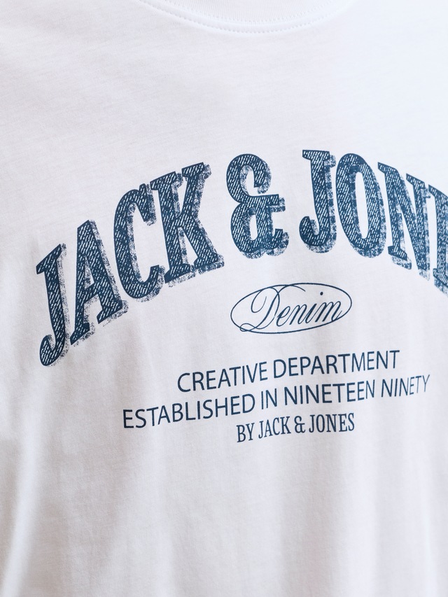 Jack & Jones T-Shirt »JJEDENVER LOGO TEE SS O-NECK SN« Baumwolle, relaxed fit