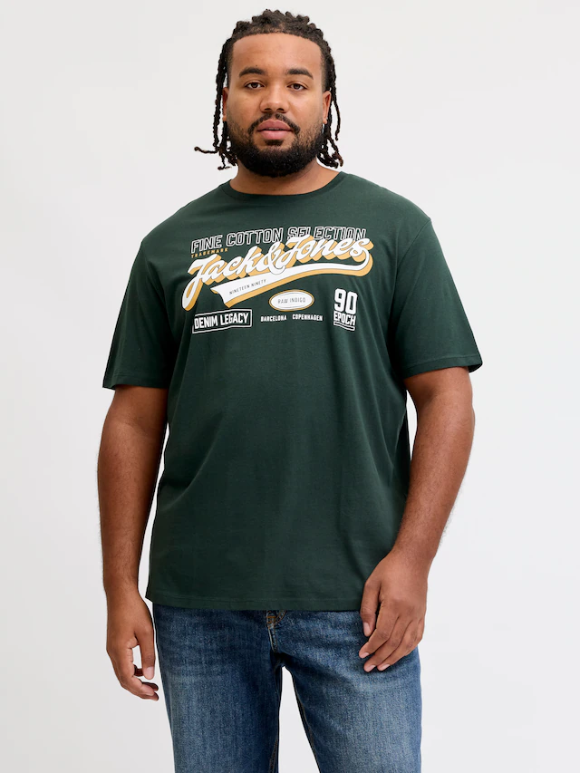 Jack & Jones PlusSize T-Shirt »JJELOGO TEE SS O-NECK 2 COL AW26 SN PLS« aus reiner Baumwolle, mit geradem Abschluss am Rumpf, in Plus Size