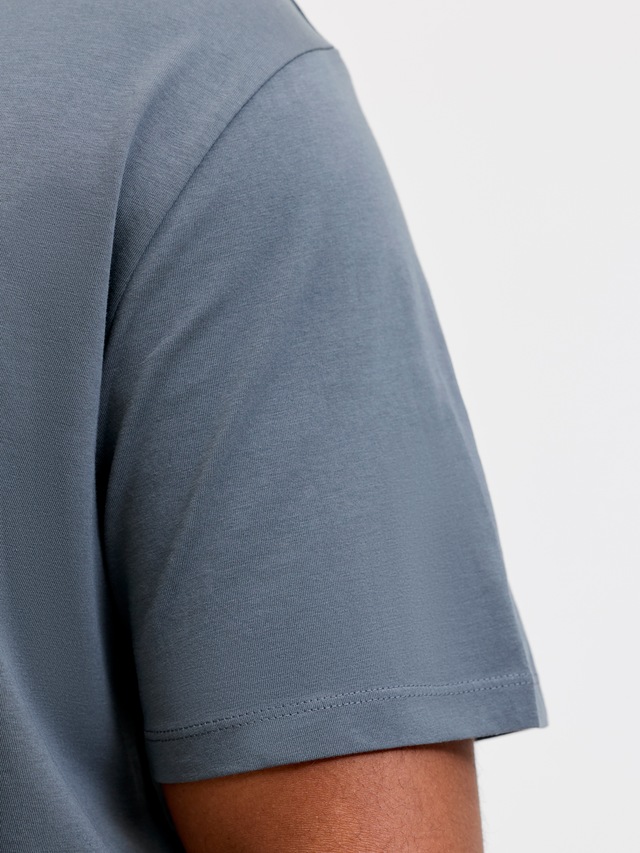 Jack & Jones PlusSize T-Shirt »JJELOGO TEE SS O-NECK 2 COL AW26 SN PLS« aus reiner Baumwolle, mit geradem Abschluss am Rumpf, in Plus Size