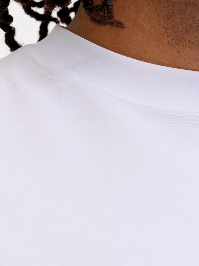 Jack & Jones PlusSize Rundhalsshirt »JJEBARRON TEE SS O-NECK LN PLS« Baumwollmischung, relaxed fit