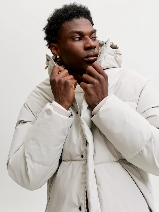 Jack & Jones Steppjacke »JJESOHO PUFFER HOOD AW26 SN« mit Kapuze Kunstfaser, regular fit