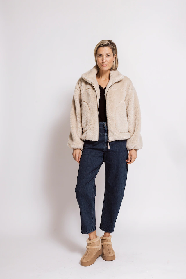 Zhrill Jackenblazer »APRIL« Fellimitatjacke / Kuscheljacke / mit Stehkragen und Reißverschluss