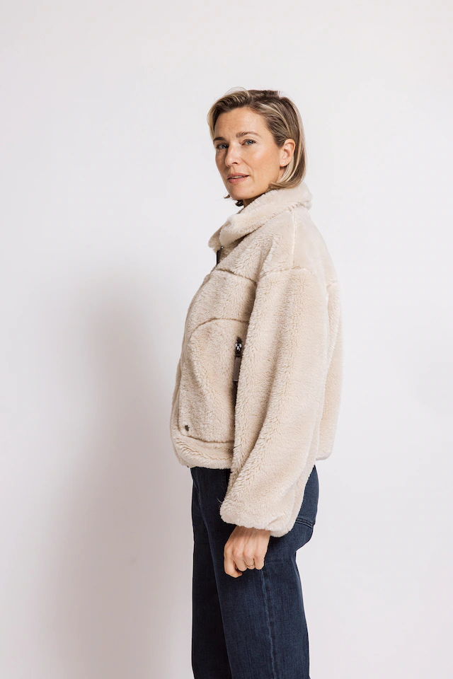 Zhrill Jackenblazer »APRIL« Fellimitatjacke / Kuscheljacke / mit Stehkragen und Reißverschluss