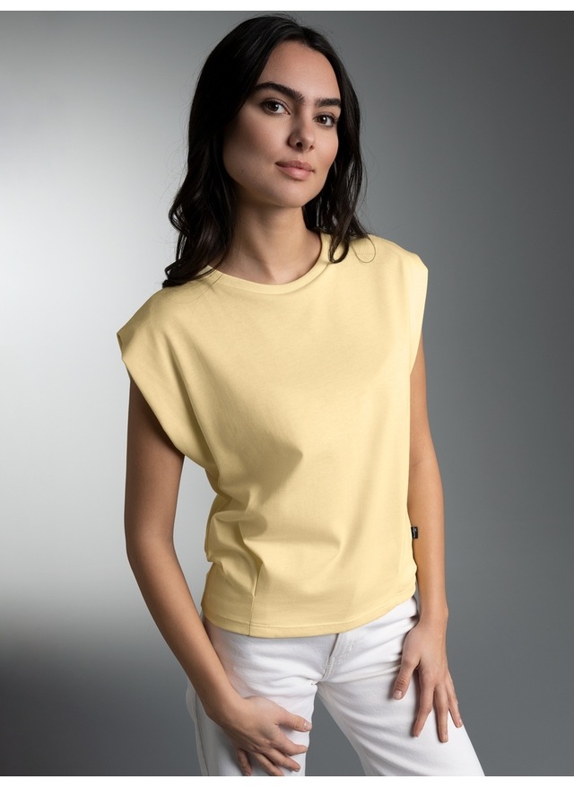Trigema T-Shirt »TRIGEMA T Shirt mit modischen Falten« 1