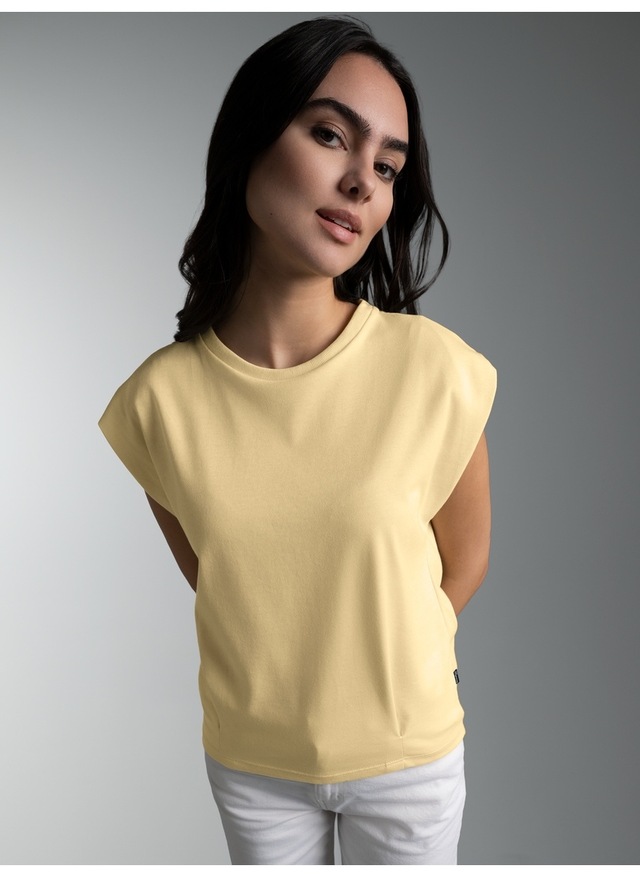 Trigema T-Shirt »TRIGEMA T Shirt mit modischen Falten« 1