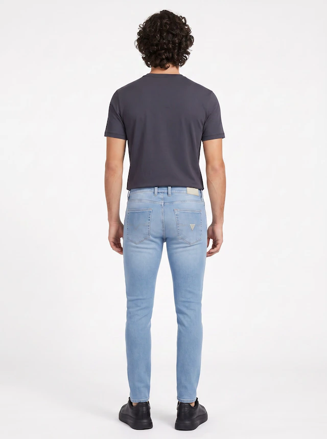 Guess T-Shirt »CN SS CORE TRIANGLE LOGO TEE« Rundhalsausschnitt, Slim Fit, reine Baumwolle