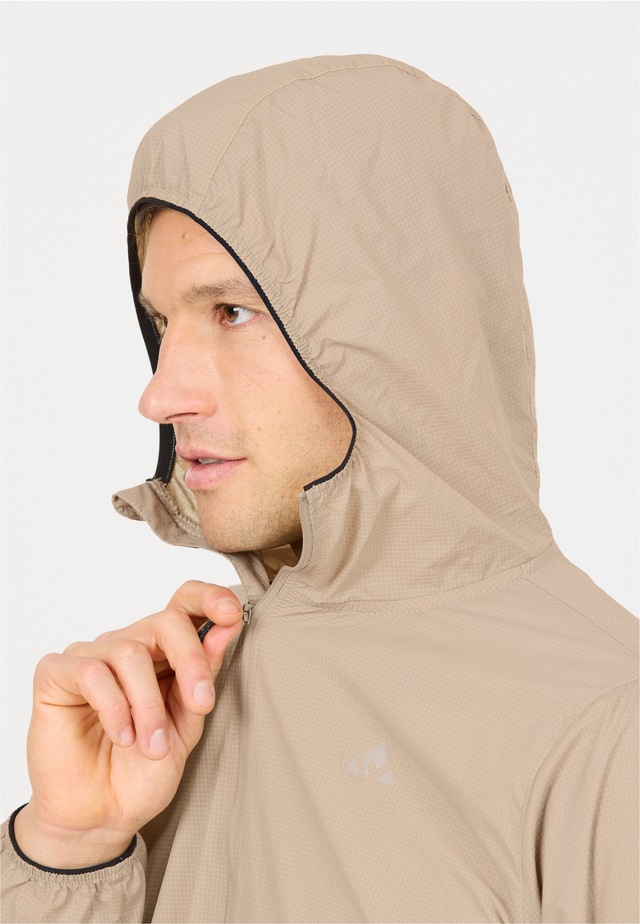 WHISTLER Outdoorjacke »Fabel« in wasserdichter Qualität