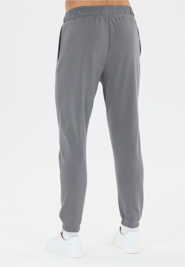 Virtus Sweathose »Minne« im klassischen Design