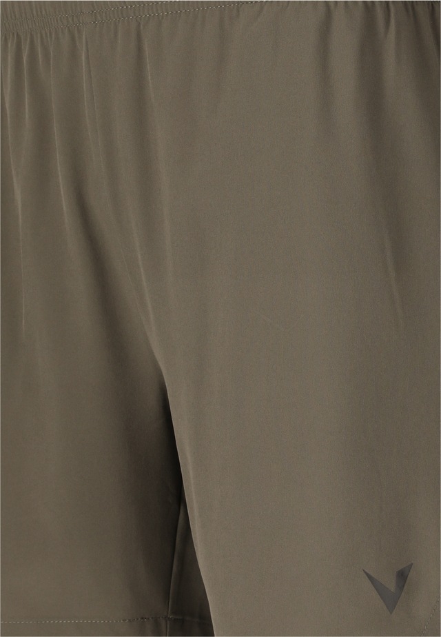 Virtus Shorts »Spier V3« 4-Wege Stretch