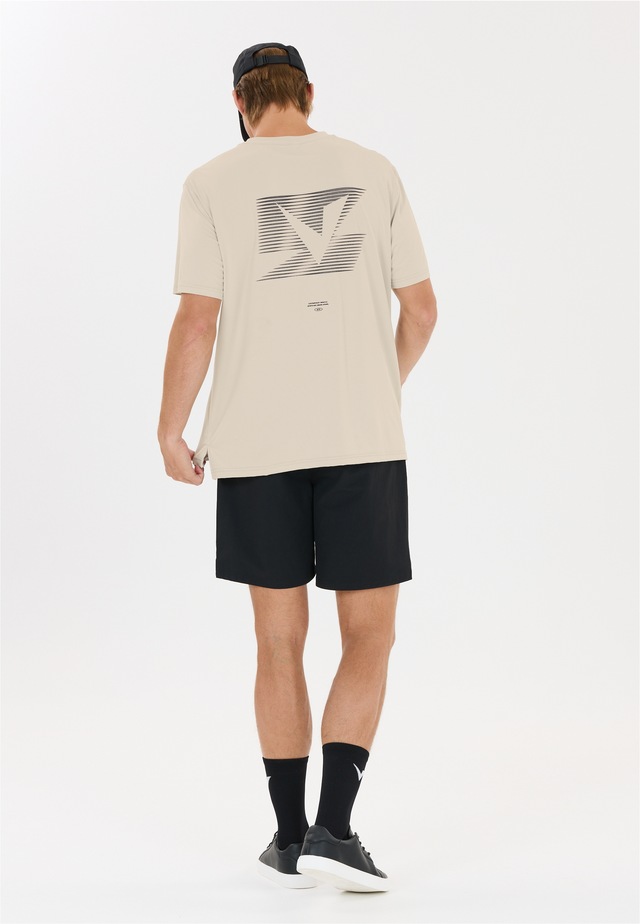 Virtus Funktionsshirt »Maini« mit 4-Wege Stretch für viel Bewegungsfreiheit