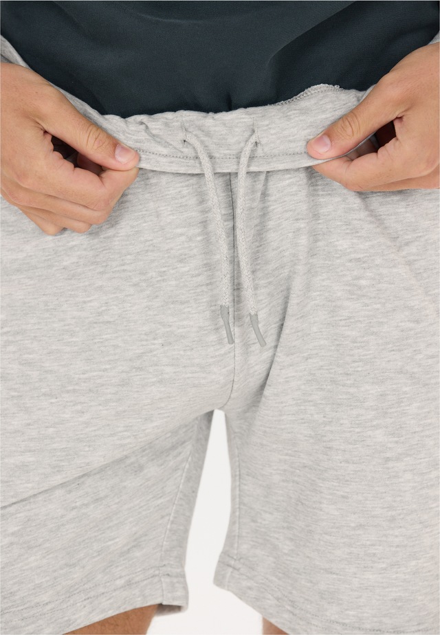 Virtus Shorts »Minne« Schmucklos