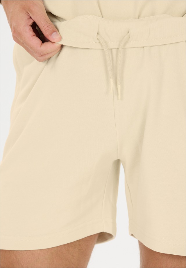 Virtus Shorts »Minne« Schmucklos