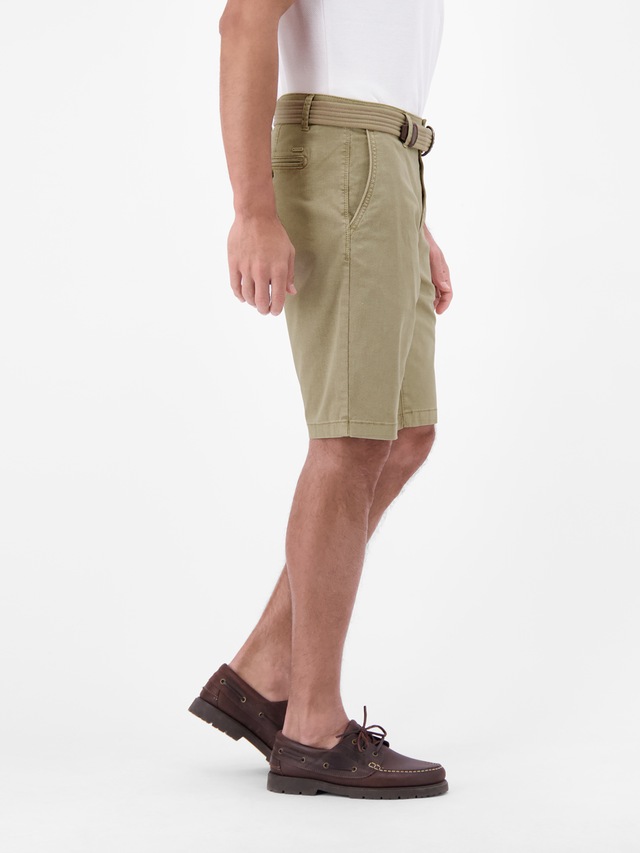 LERROS Chinoshorts »Bequeme Chino-Bermuda mit Gürtel und Minimalprint« Leichte Sommershorts aus 98% Baumwolle und 2% Elasthan, mit 4 Taschen