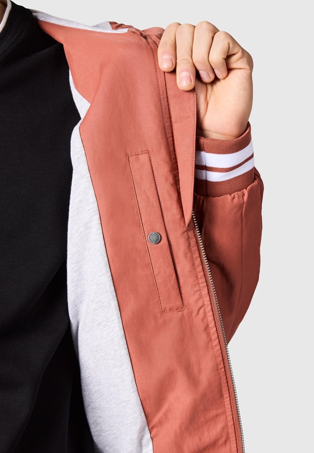Ragwear Outdoorjacke »Stewan YOUMODO« mit Kapuze leichte Herren Übergangsjacke mitelastischen Bündchen