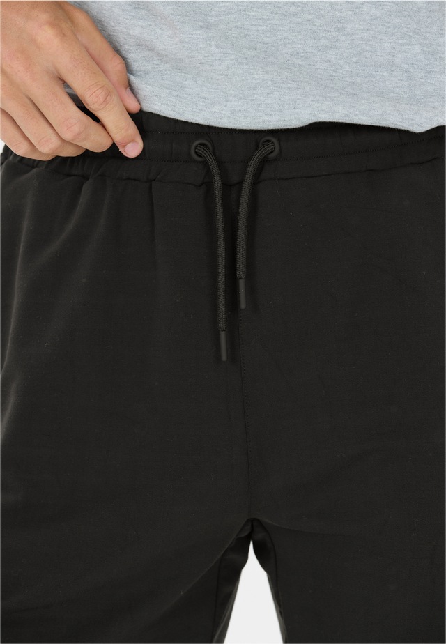 Virtus Shorts »Patrick V3« im relaxed Fit