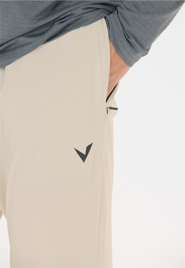 Virtus Lauftights »Michi« mit 4-Wege Stretch für viel Bewegungsfreiheit