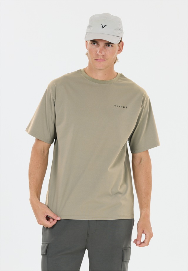 Virtus Funktionsshirt »Dela« atmungsaktiv