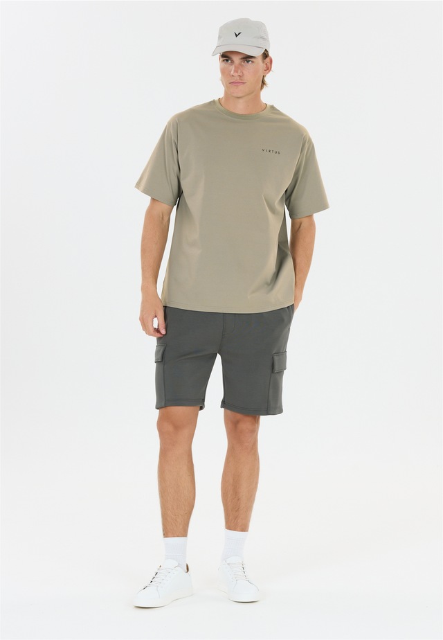 Virtus Funktionsshirt »Dela« atmungsaktiv
