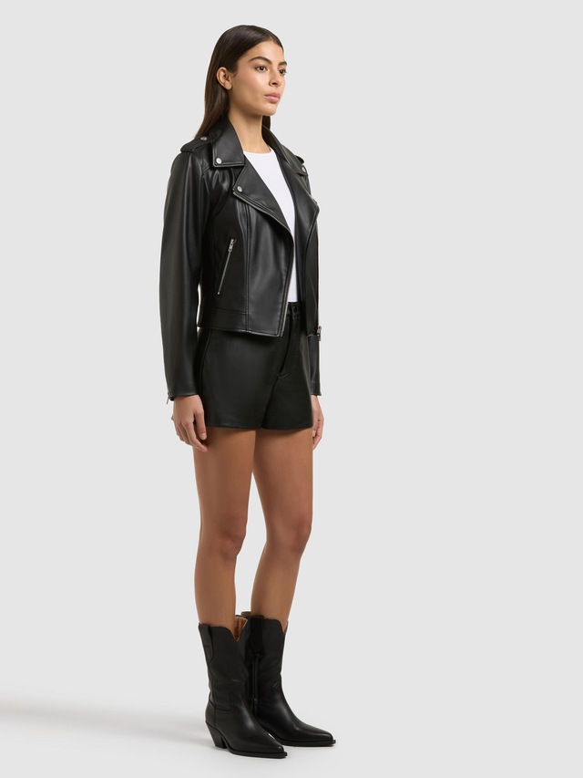 khujo Lederimitatjacke »Yael« mit Kapuze Klassische Kunstlederjacke mit abnehmbarer Kapuze