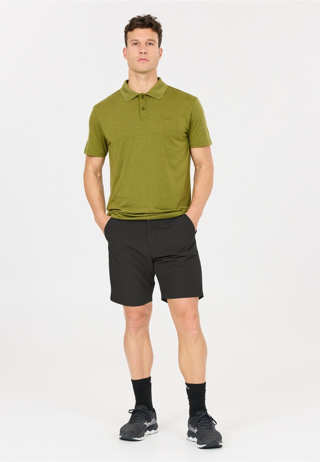 WHISTLER Shorts »Barrie« im klassischen Design
