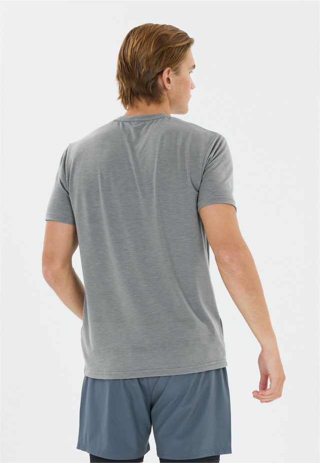 Virtus T-Shirt »Jokers V4« 4-Wege Stretch