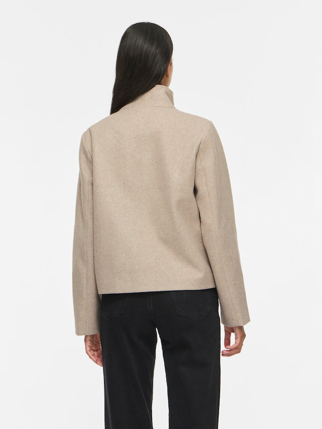 Vila Kurzjacke »VICLAUDIA L/S HIGH NECK SHORT JKT- NOOS« Kunstfaser