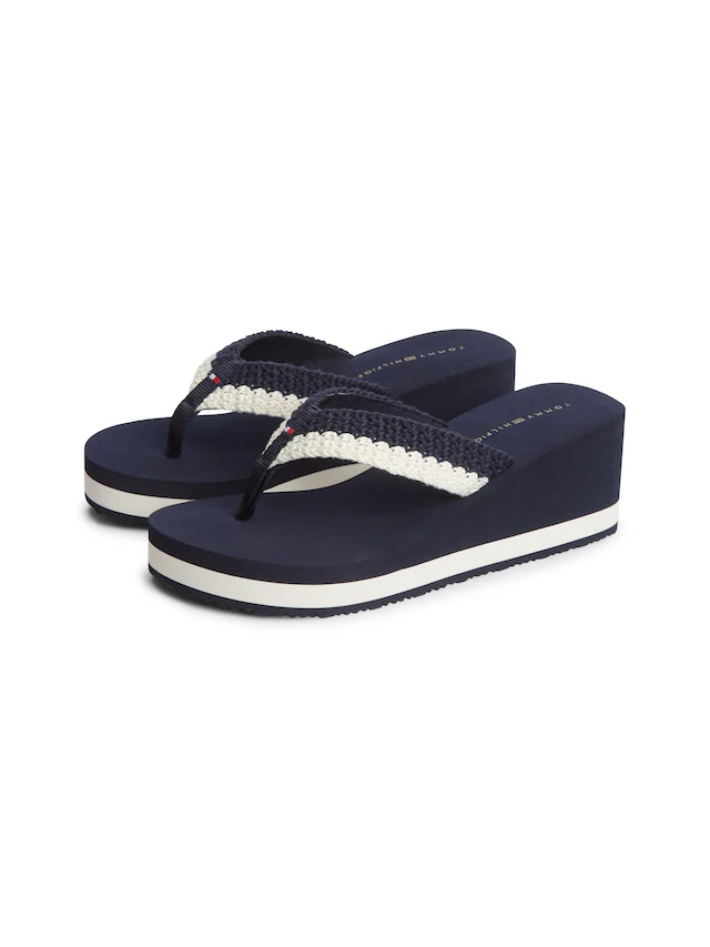 Tommy Hilfiger Dianette »TH WEDGE CROCHET SUMMER SANDAL« Sommerschuh, Zehentrenner in sommerlicher Häkeloptik