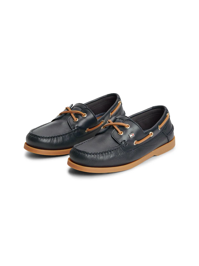 Tommy Hilfiger Bootsschuh »TH FLAG BOAT SHOE CORE LEATHER« Schnürschuh, Sommerschuh mit modischen Durchzügen