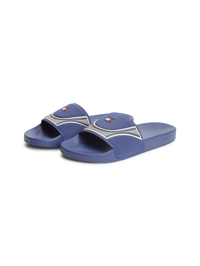 Tommy Jeans Pantolette »TOMMY JEANS SEASONAL POOL SLIDE« Poolslides, Sommerschuh, Schlupfschuh mit Kontrastbesätzen
