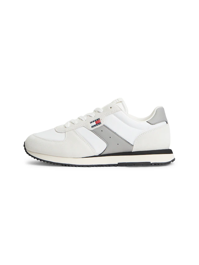 Tommy Jeans Sneaker »TJM EVA RUNNER MIX MATERIAL« Freizeitschuh, Schnürschuh mit Logoflaggen-Prägung an der Schuhzunge