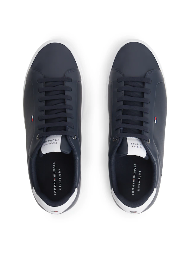 Tommy Hilfiger Sneaker »ICON COURT LIGHT LEATHER« Freizeitschuh, Halbschuh, Schnürschuh mit dezenten Ziernähten