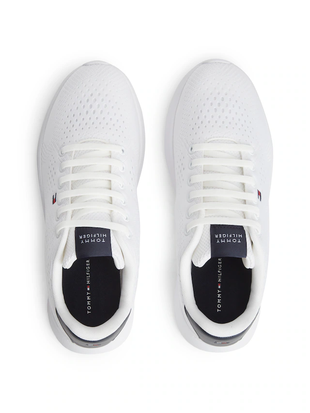 Tommy Hilfiger Sneaker »LIGHTWEIGHT RUNNER KNIT« Freizeitschuh, Halbschuh, Schnürschuh mit seitlicher Logo-Flagg