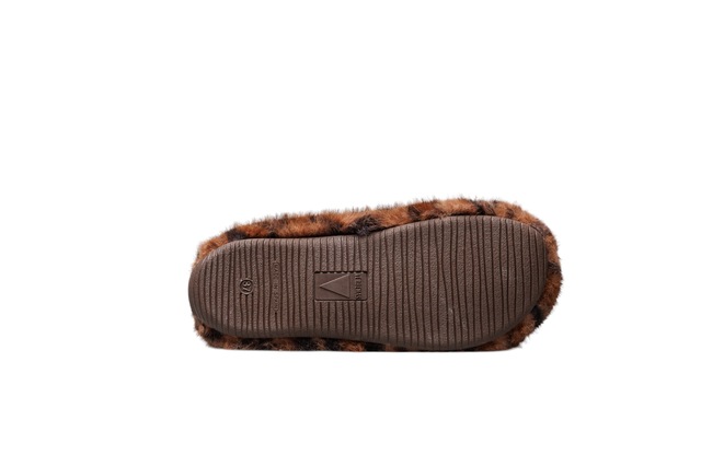 VERBENAS Hausschuh »YORK FELINE« Pantoffel, Wohlfühlschuh, Homeslipper mit Logo-Schriftzug