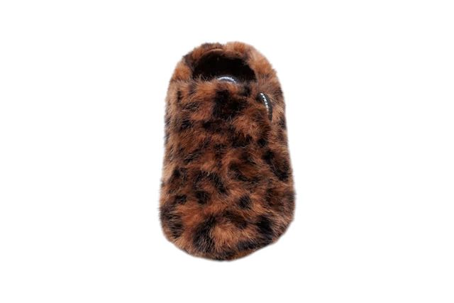 VERBENAS Hausschuh »YORK FELINE« Pantoffel, Wohlfühlschuh, Homeslipper mit Logo-Schriftzug