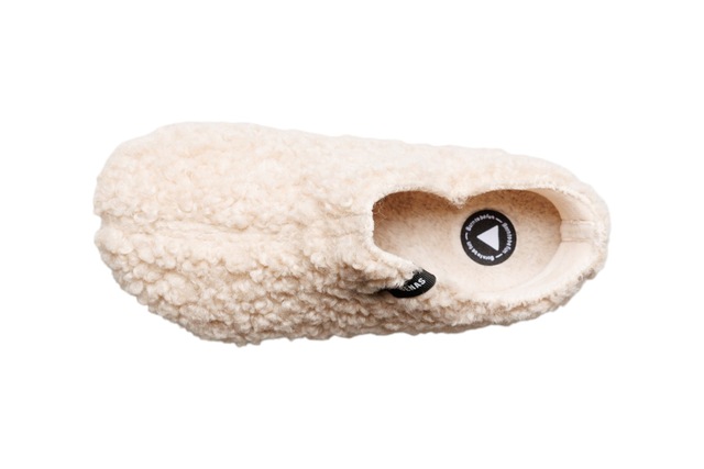 VERBENAS Hausschuh »YOI CURLY« Hüttenschuh, Homeslipper, Wohlfühlschuh mit Logo-Schriftzug