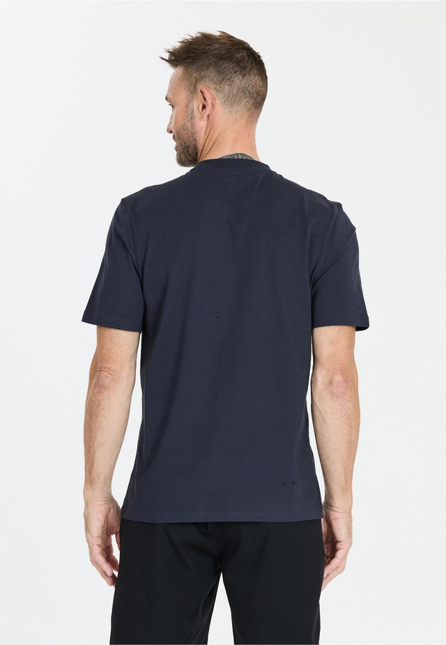 nou T-Shirt »Cahn« Schmucklos