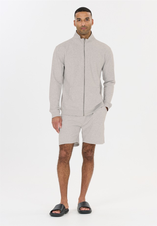 nou Shorts »Regester V2« im klassischen Design