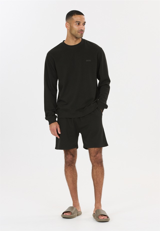 nou Shorts »Regester V2« im klassischen Design