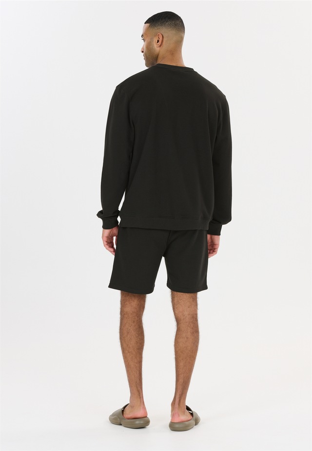 nou Shorts »Regester V2« im klassischen Design