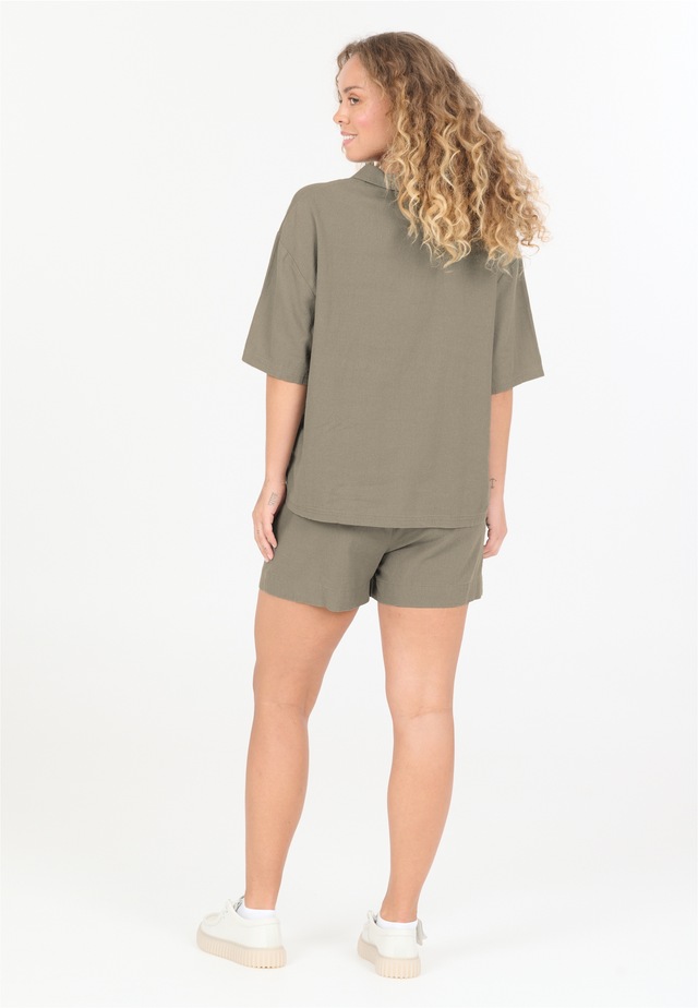 nou Shorts »Natasha« aus atmungsaktivem Material