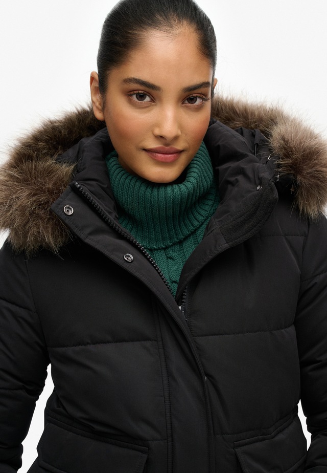 Superdry Steppjacke »EVEREST ELLA BOMBER« mit Kapuze Kunstfaser, regular fit