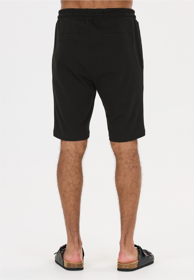 nou Shorts »Lucan« aus hochwertigem Material
