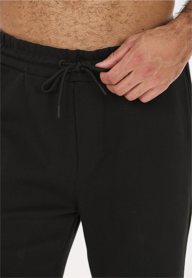 nou Shorts »Lucan« aus hochwertigem Material