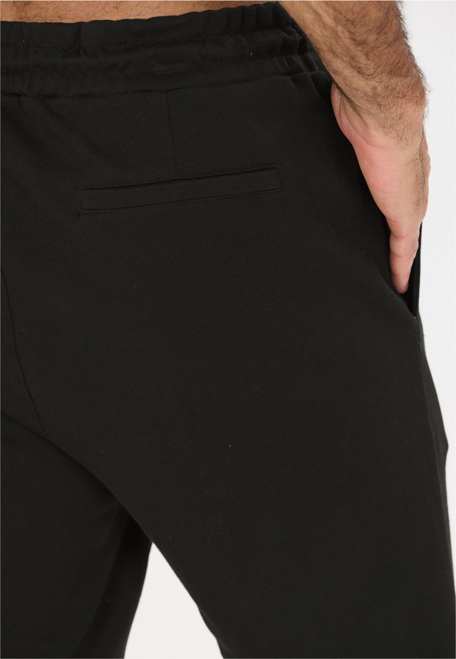 nou Shorts »Lucan« aus hochwertigem Material