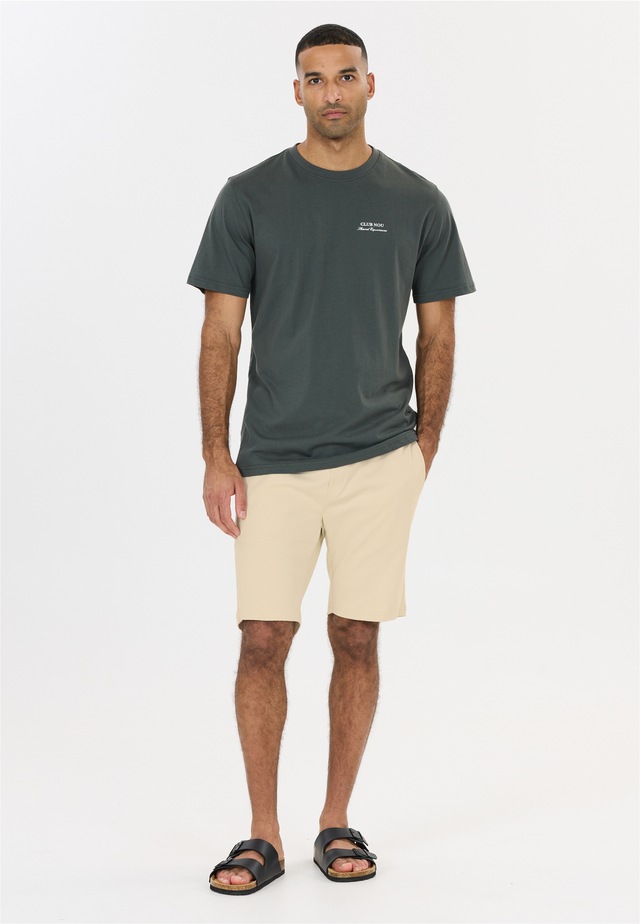 nou Shorts »Lucan« aus hochwertigem Material