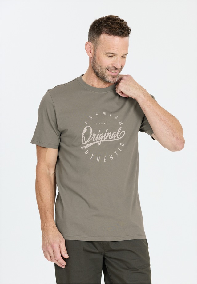 nou T-Shirt »Radomi« im klassischen Design