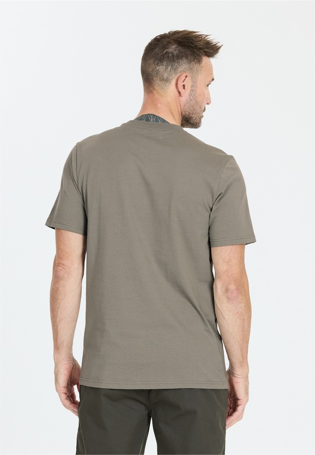nou T-Shirt »Radomi« im klassischen Design