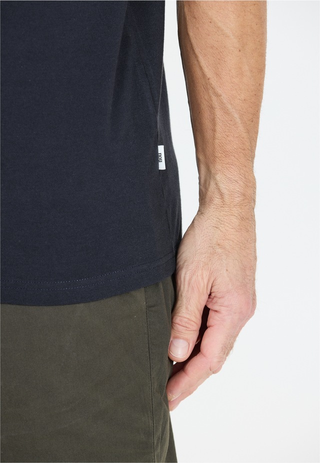 nou T-Shirt »Harrold V2« Schmucklos