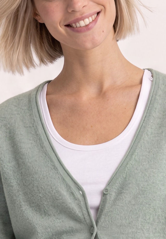 STREET ONE mit V-Neck und Knopfleiste