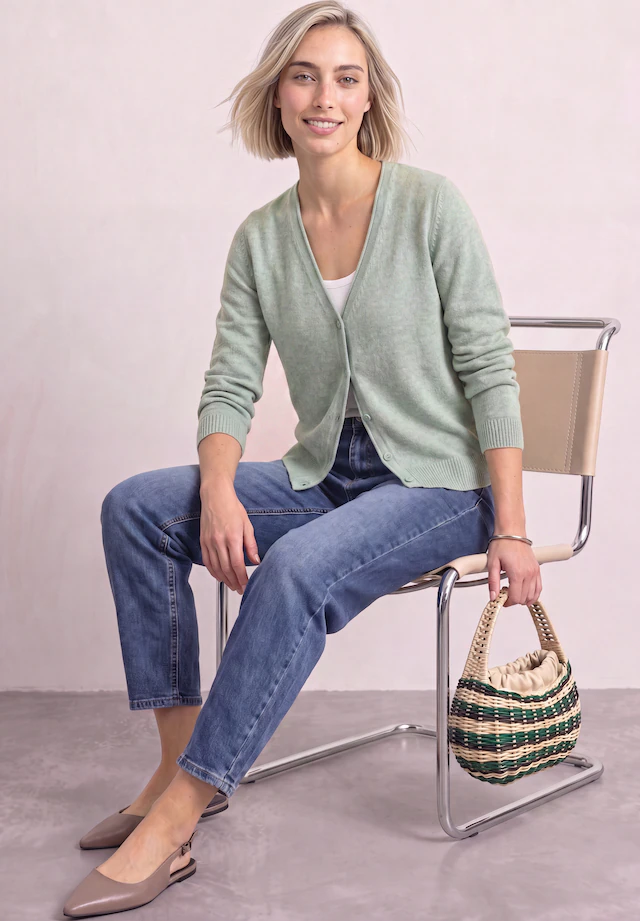 STREET ONE mit V-Neck und Knopfleiste